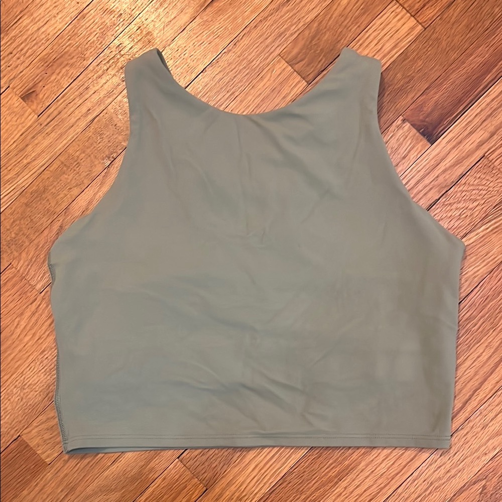 Athleta Conscious Crop